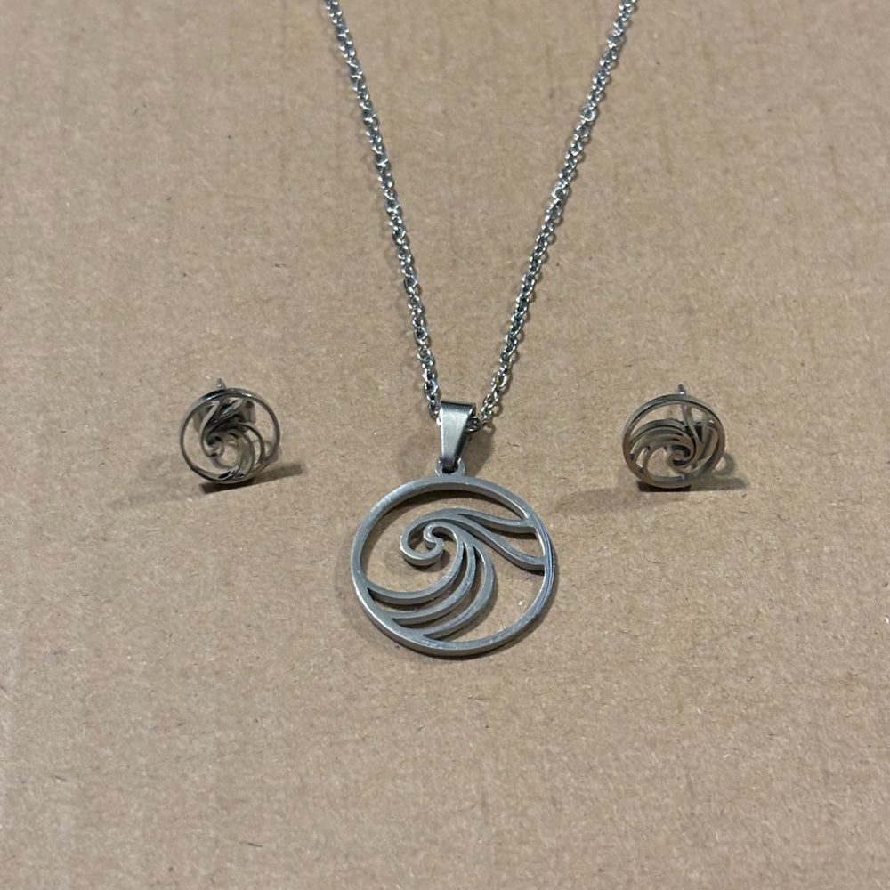 Silver Waves Necklaces + Earrings Set